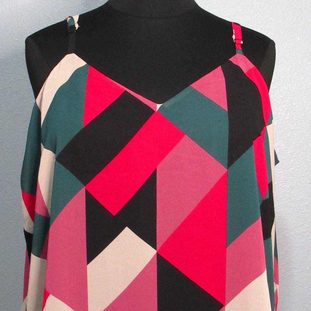 Torrid Geometric Pattern Camisole